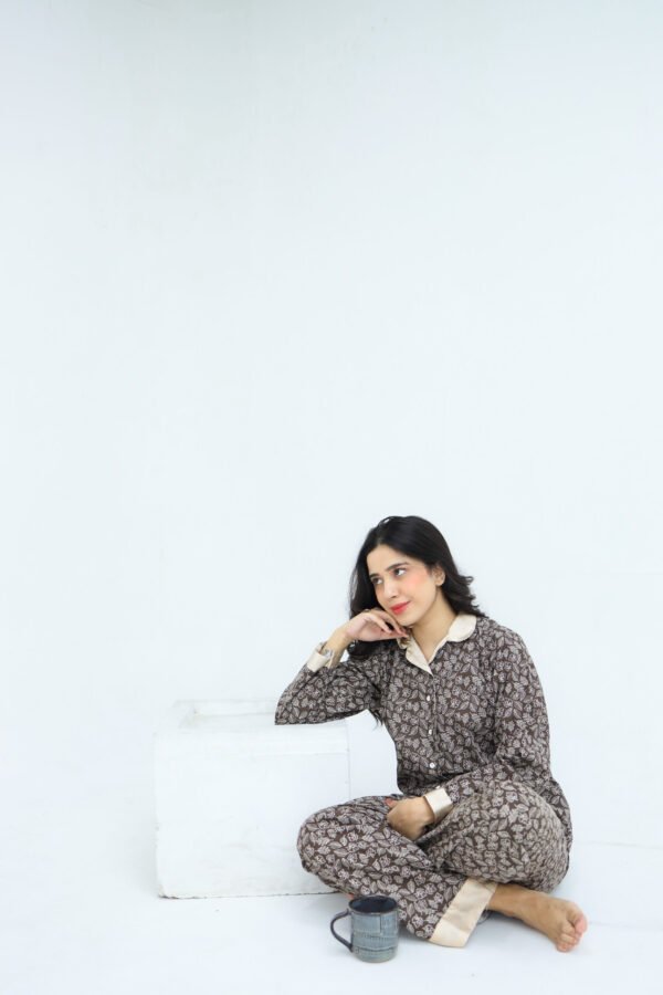 Brown Winter Cotton Leafy Swirls Printed PJ Set for Women